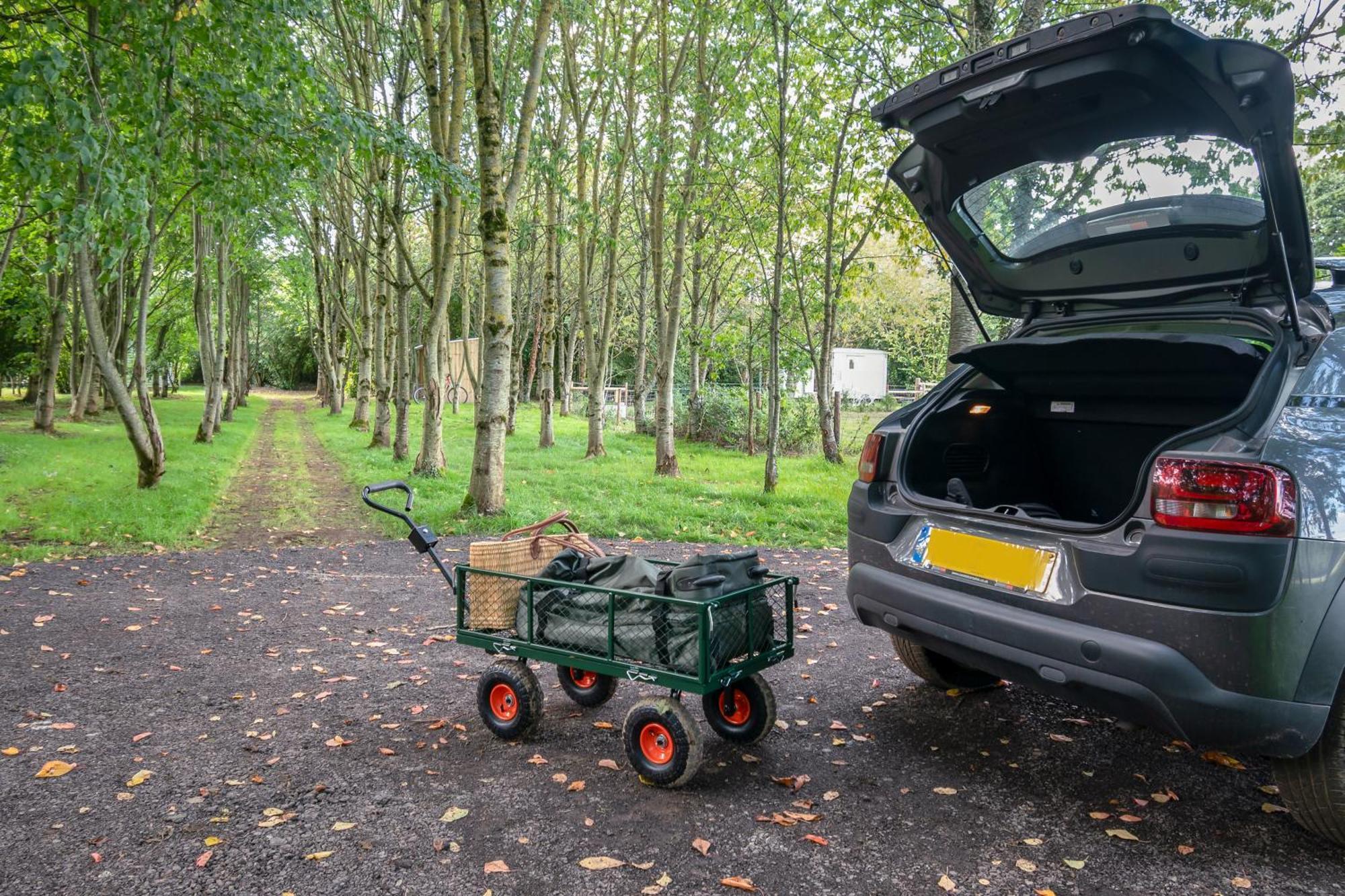 Great Ashley Farm Bed And Breakfast & Shepherds Huts Bradford-On-Avon Exterior foto