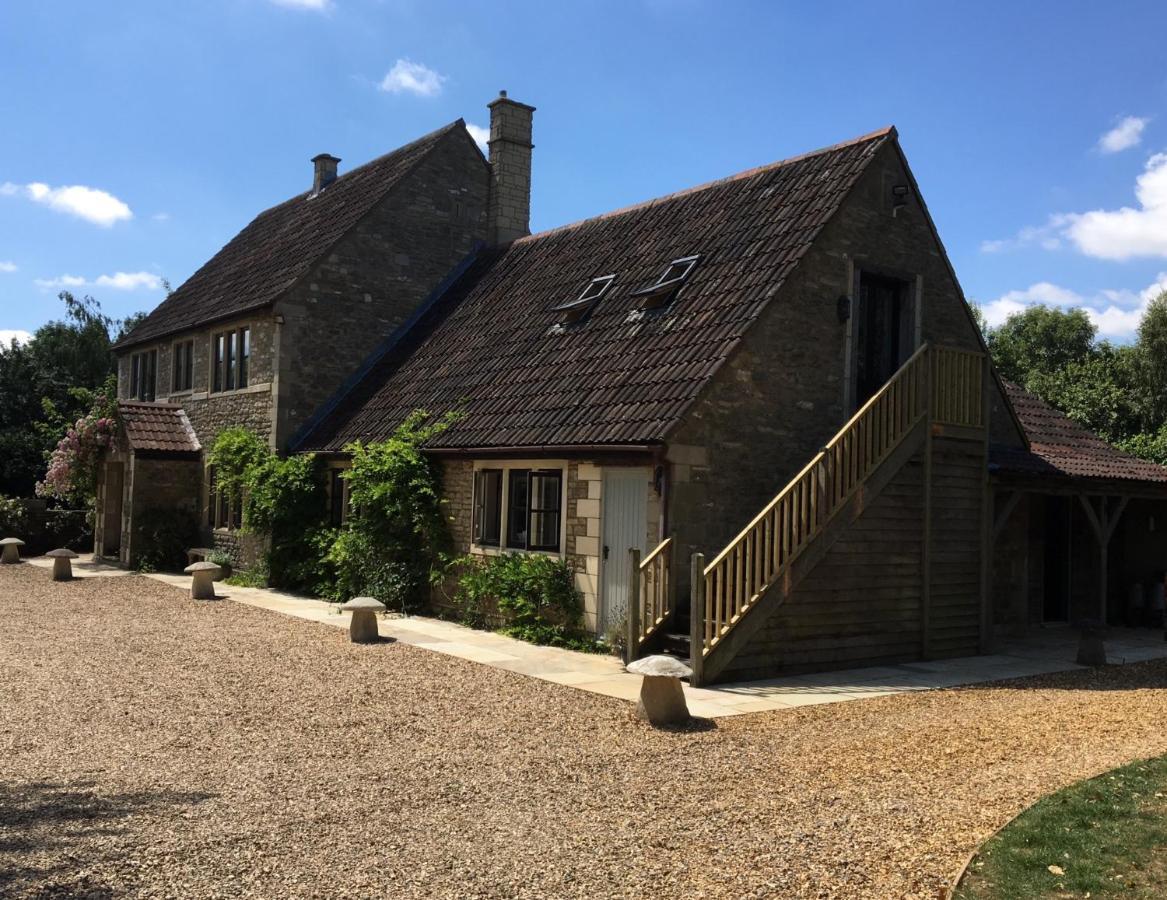 Great Ashley Farm Bed And Breakfast & Shepherds Huts Bradford-On-Avon Exterior foto