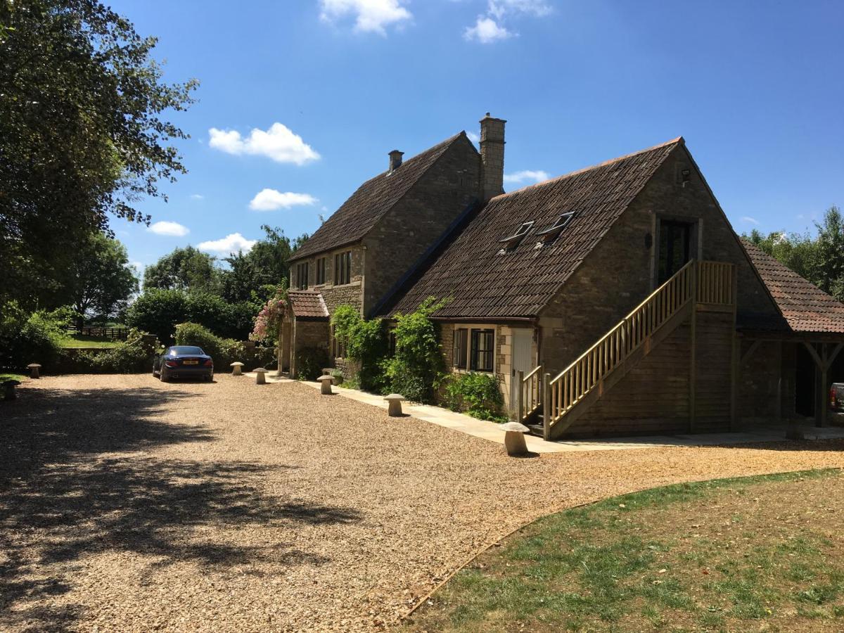 Great Ashley Farm Bed And Breakfast & Shepherds Huts Bradford-On-Avon Exterior foto